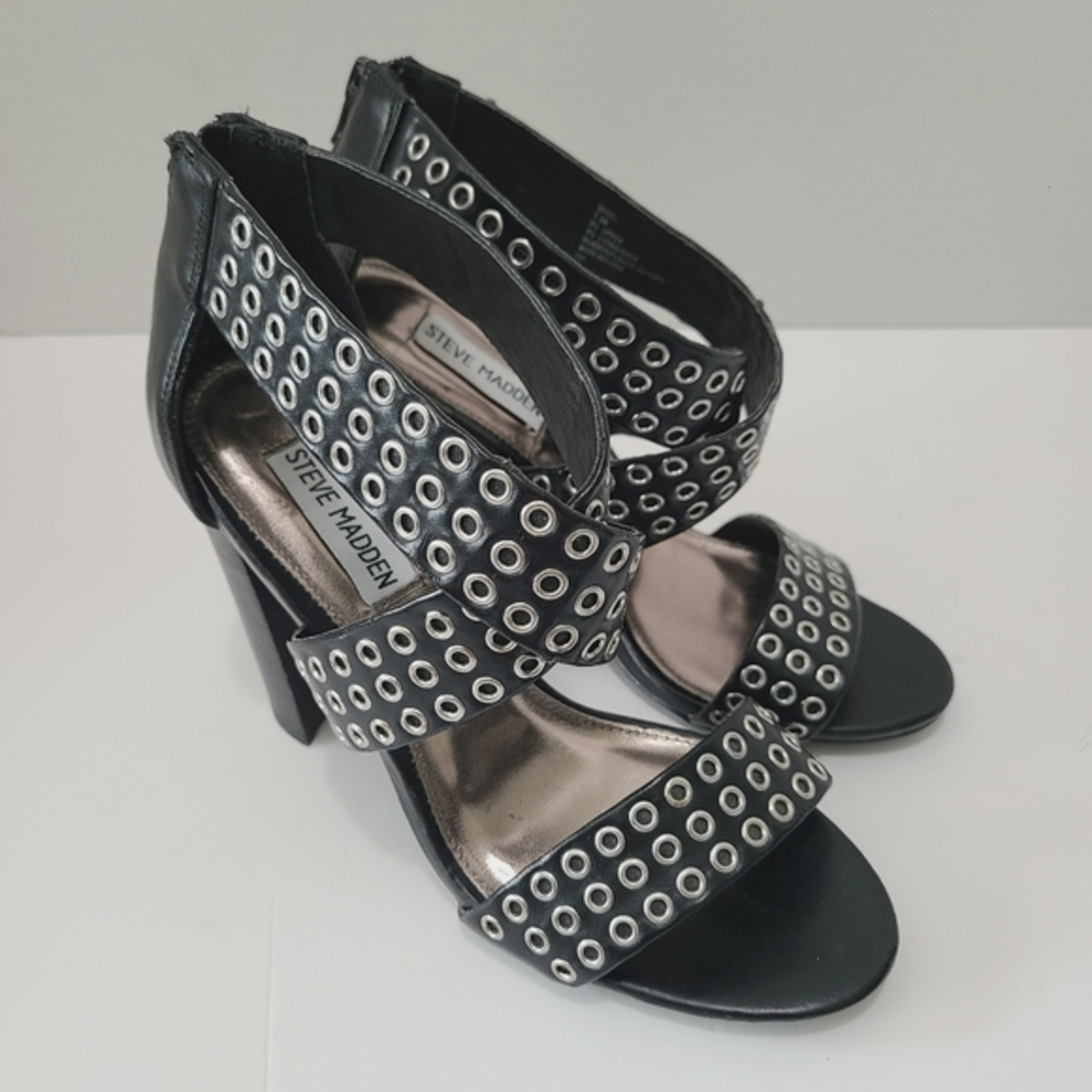 Steve Madden Serel Black Studded Sandals Heel Size 7.5